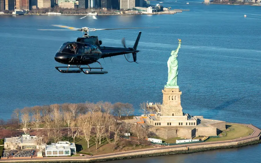 Lower Manhattan and One World Trade Center from a helicopter
